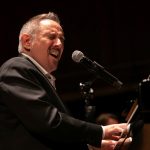 Alejandro Lerner: Emoción y Música en su Reconocimiento Cultural