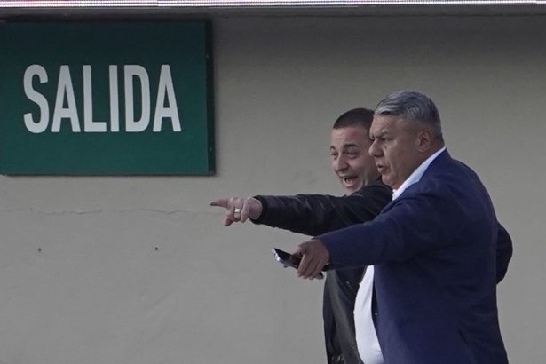 El Gobierno se desvincula del escándalo financiero en el fútbol