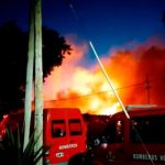 Impactante incendio en fábricas de plástico en Lomas de Zamora: evacuaciones