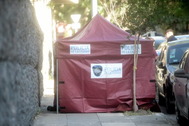 Tragedia en Barracas: Hombre fallece tras caer de un paredón de 4m