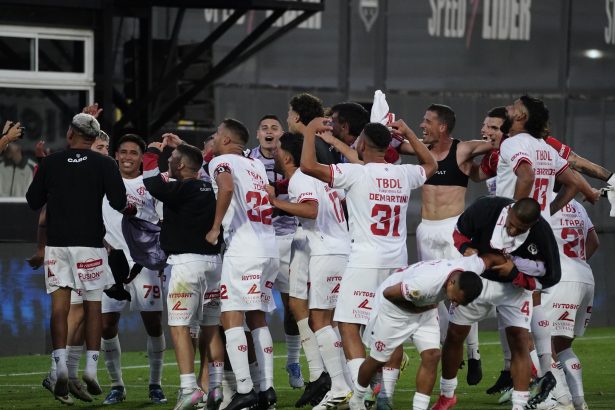 Barracas avanza a cuartos tras emocionante victoria sobre Riestra