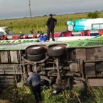Tragedia en Ruta 2: Volcó micro a Mar del Plata, dos fallecidos