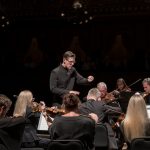 Celebración de la Pureza: El Cierre del Mozarteum en el Colón