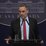 Javier Milei y Adorni: Última reunión del Consejo de Mayo antes del Congreso