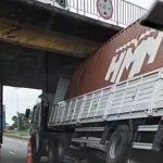 Impactante: 4 km de tráfico en Panamericana por camión atascado