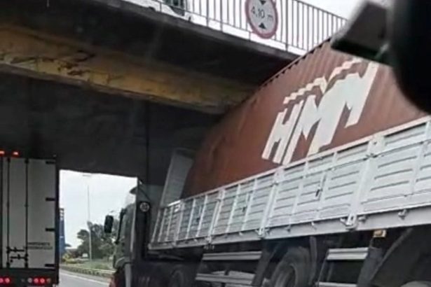 Impactante: 4 km de tráfico en Panamericana por camión atascado