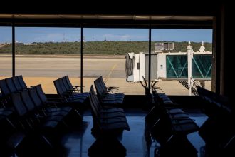Venezuela suspende vuelos de 6 aerolíneas: Aeropuerto en crisis
