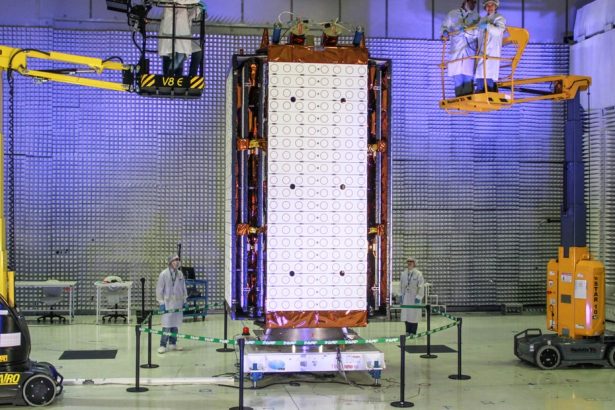 Expertos se reúnen para definir el futuro del desarrollo satelital en Argentina