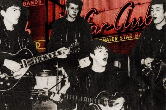 El escandaloso arresto de Paul McCartney: Incendio y deportación en Alemania