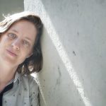 Descubre el Valor de un Primer Beso: Superando Prejuicios Familiares