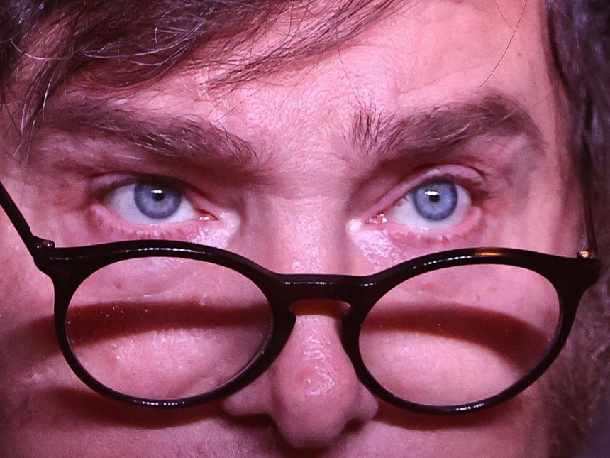 Milei lidera en nueva encuesta electoral 2027: ¡números sorprendentes!