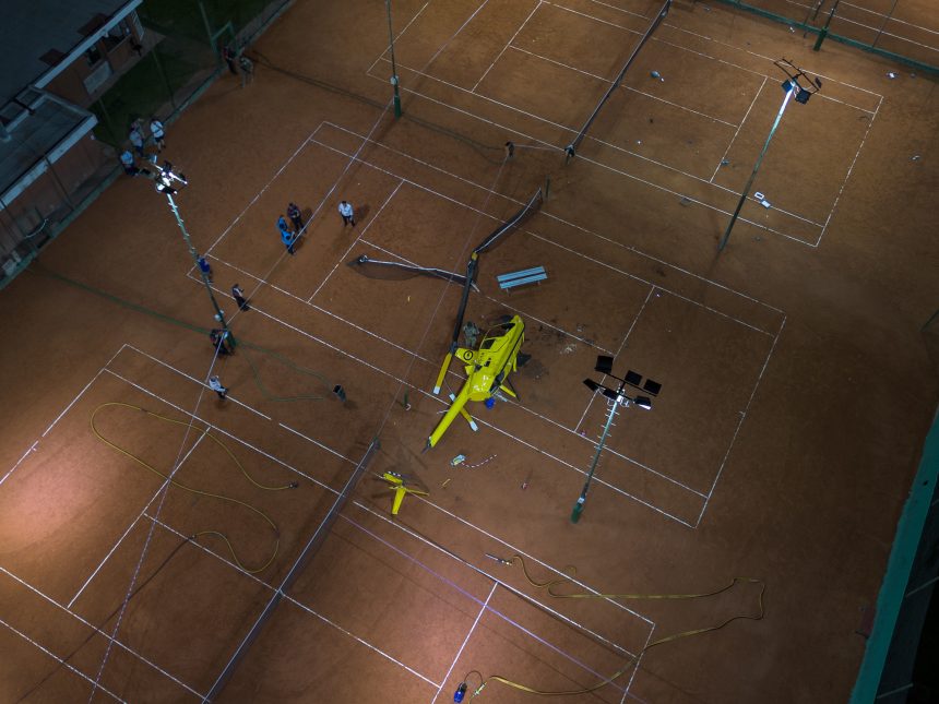 Helicóptero se estrella en cancha de tenis en Palermo: 3 heridos
