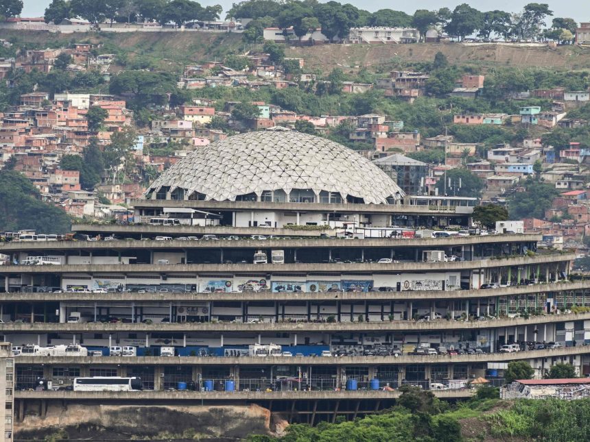 Ex gobernador opositor a Maduro muere en prisión en Venezuela