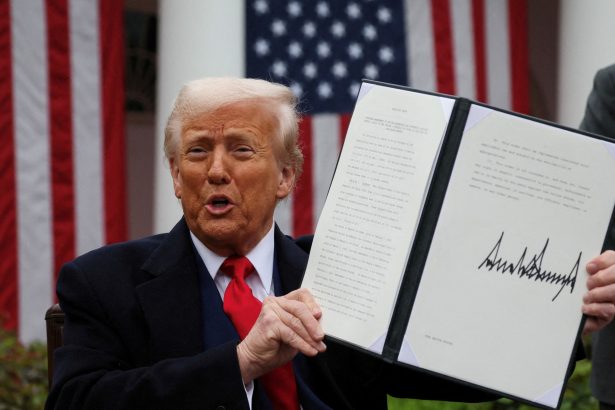 Impacto de los Aranceles de Trump: Crecen Problemas en Empresas USA