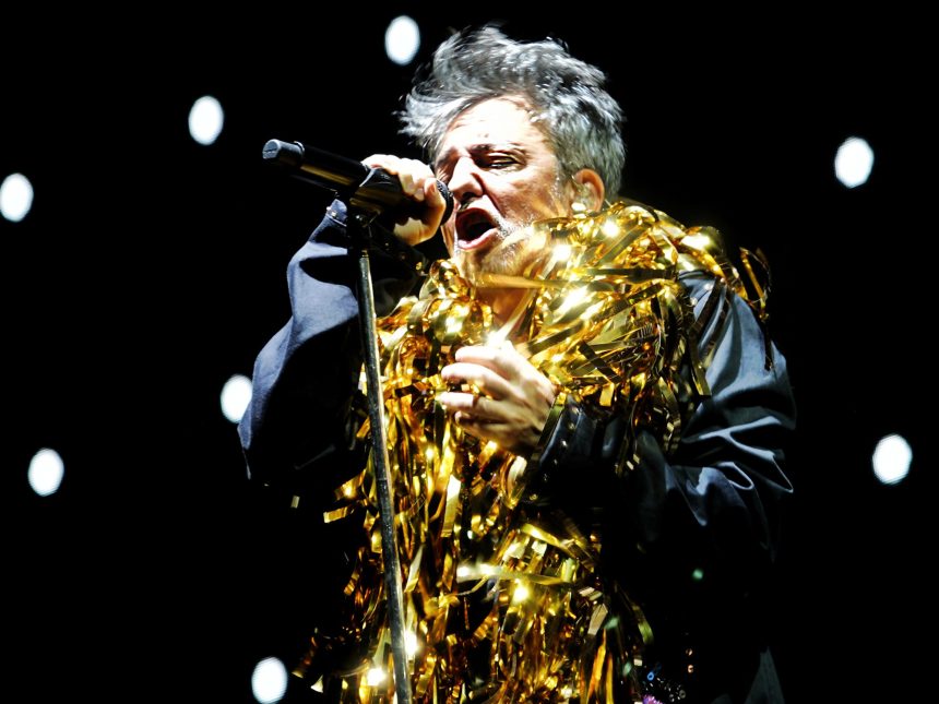 Babasónicos arrasa en Ferro y conquista a una nueva generación