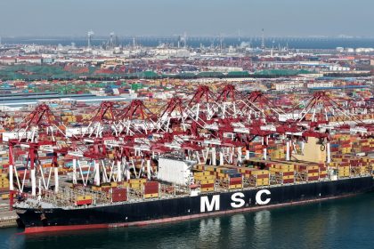 China rompe récord de exportaciones a pesar de aranceles de Trump