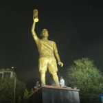 India rinde homenaje a Messi con estatua rumbo al Guinness y fervor