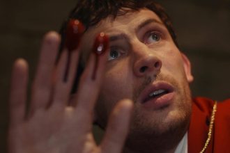 Descubre por qué ‘Wake Up Dead Man’ de Knives Out es imperdible en Netflix