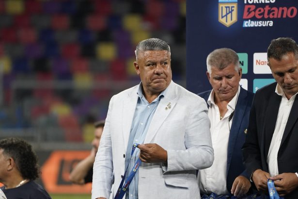 Chiqui Tapia en el centro de la polémica: Insultos y frialdad en Estudiantes