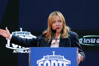 Elecciones en Italia: Dos mujeres marcan el inicio de la campaña