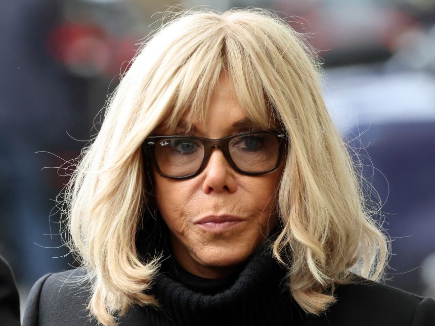 Brigitte Macron se disculpa tras polémico comentario a feministas