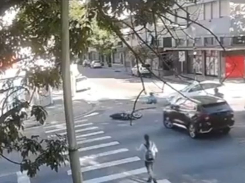 Impactante accidente en Mar del Plata: Motociclista vuela tras choque