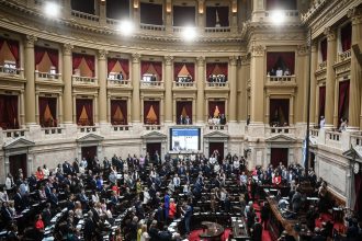 Milei aprueba el Presupuesto a contrarreloj, pero falla en derogar leyes