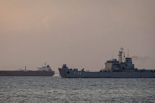 Caribe en Alerta: Armada de Venezuela Protege Buques Petroleros