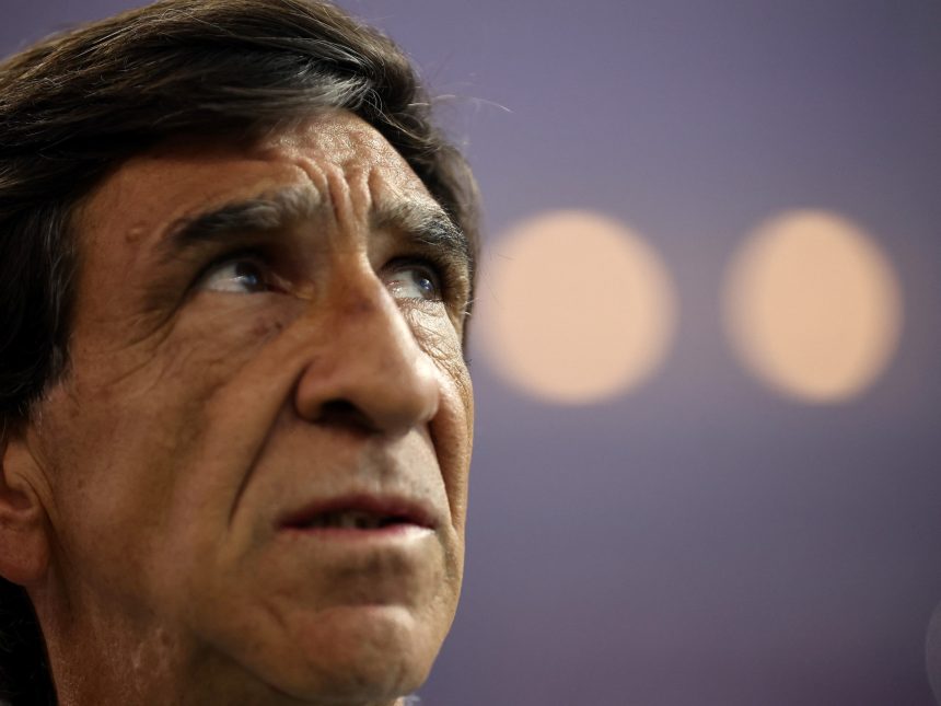 Diego Milito apuesta por Gustavo Costas: renovación hasta 2028 en Racing