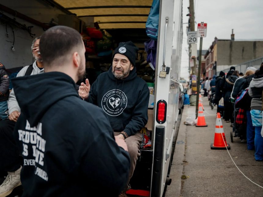 Impactante nueva droga desata crisis de abstinencia en Filadelfia