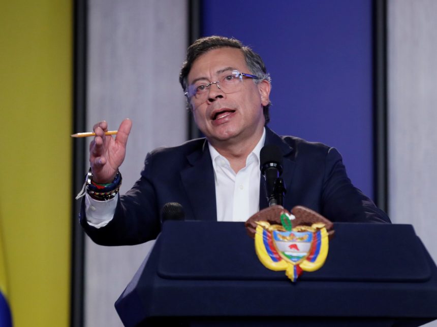 Gustavo Petro y su video viral: Fake News sobre saqueos en Argentina