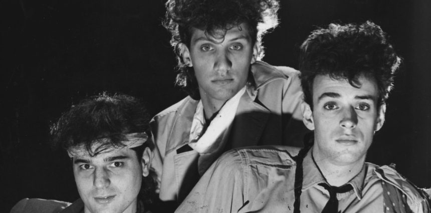 Soda Stereo: Su Inolvidable Debut en Olivos con Solo 15 Amigos