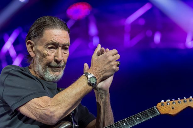 Fallece Chris Rea, la icónica voz de ‘Driving Home for Christmas