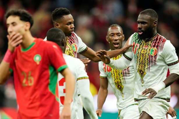 Marruecos empata con Mali en la Copa África: Mbappé lo observa