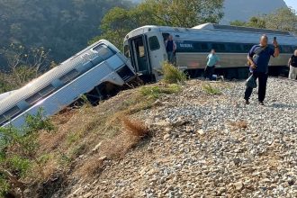 Tragedia en México: Descarrilamiento de tren deja 13 muertos y 98 heridos
