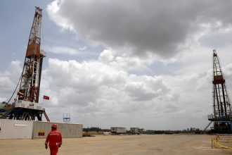 Venezuela cierra pozos petroleros: el impacto del bloqueo de Trump