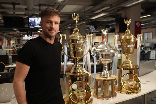 Agustín Canapino: La Crítica de los Argentinos, ¡Incluso a Messi!