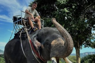 Peralta Bauer: El ex San Lorenzo que brilla en Indonesia y su lucha con la comida picante