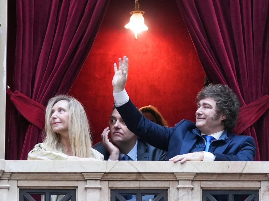 Milei Revitaliza el Gabinete: Vacaciones en la Playa y Viajes