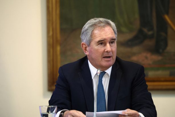 El canciller Quirno exige al embajador en Suiza actualizar su web