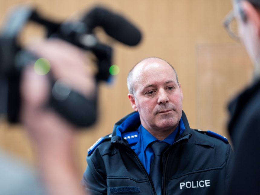 Tragedia de Año Nuevo: Jefe de Policía asume y enfrenta el caos