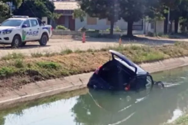 Tragedia en Río Negro: Bebé fallece tras caer auto en canal de riego