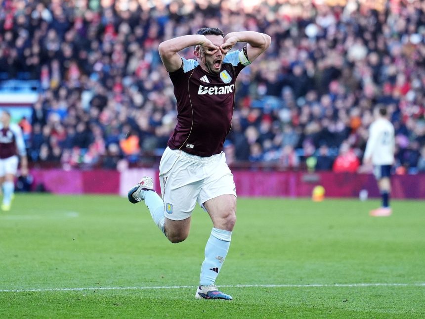 Dibu Martínez brilla en la Premier: Aston Villa lucha por el título