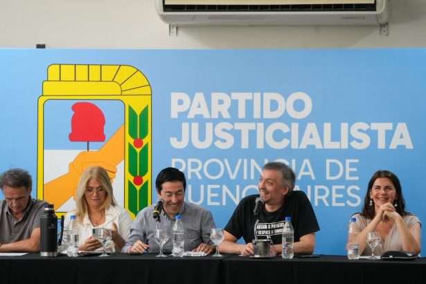 Negociaciones en PJ bonaerense: ¿Podrán evitar la interna?