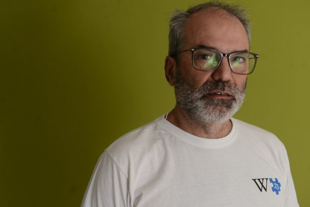 Cómo Wikipedia enfrenta la crisis de la IA: su plan para sobrevivir