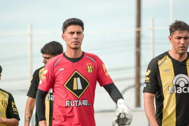 Impactante: Arquero de Deportivo Madryn sufre paro en entrenamiento