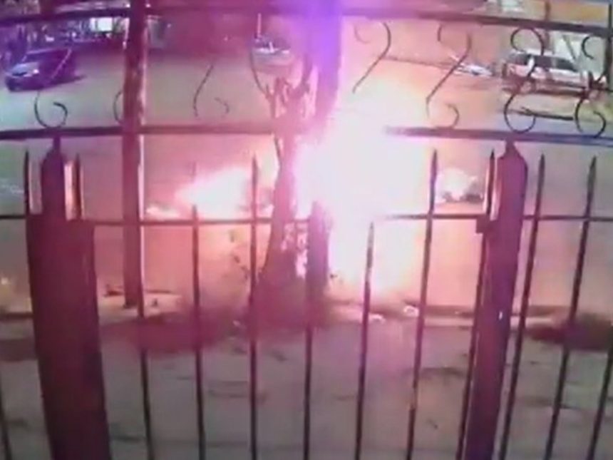 Trágico choque de motos en Lanús: incendio y una víctima fatal