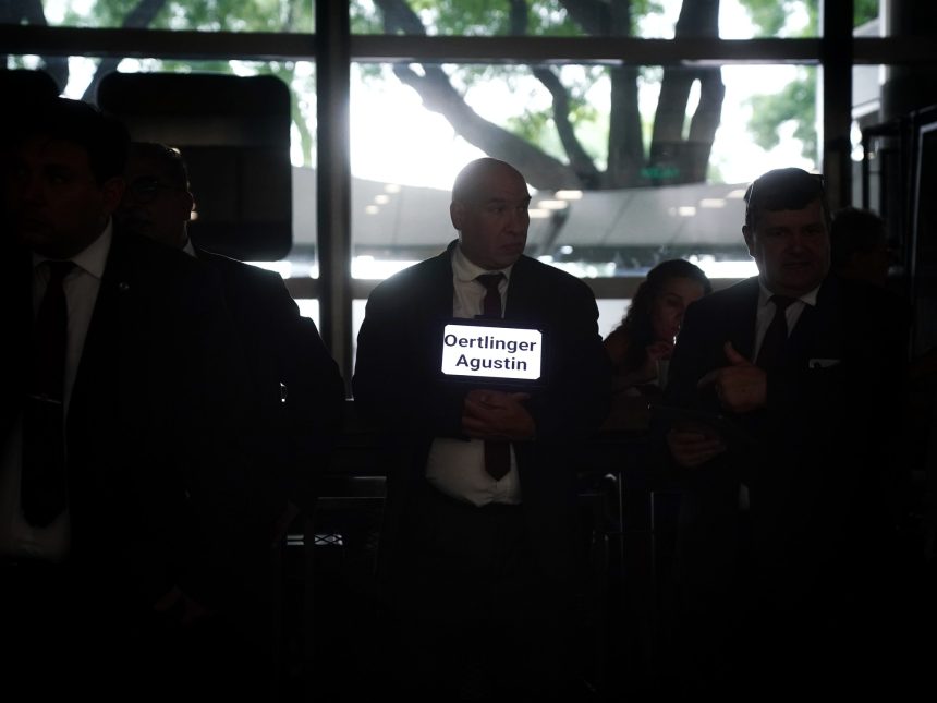 Calor extremo: Casi un millón sin luz tras aumento de tarifas