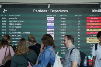 Conflicto de Controladores Aéreos: Nueva Audiencia y Conciliación Extendida