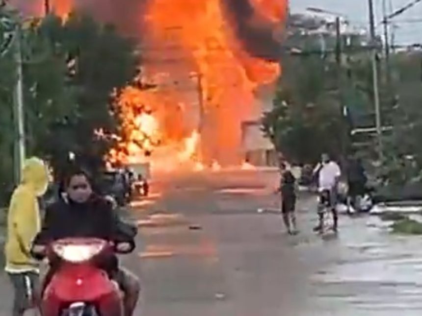 Impactante incendio en Tucumán: Explosiones y llamas descontroladas